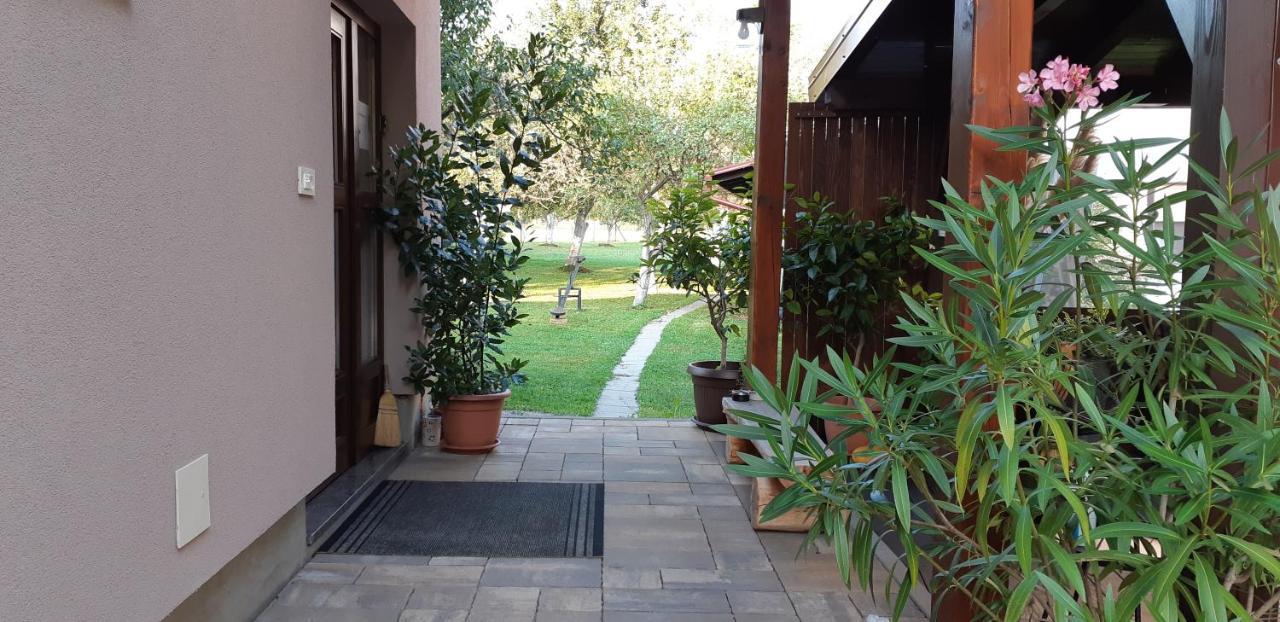 Apartments Woodnotes Licko Petrovo Selo Luaran gambar