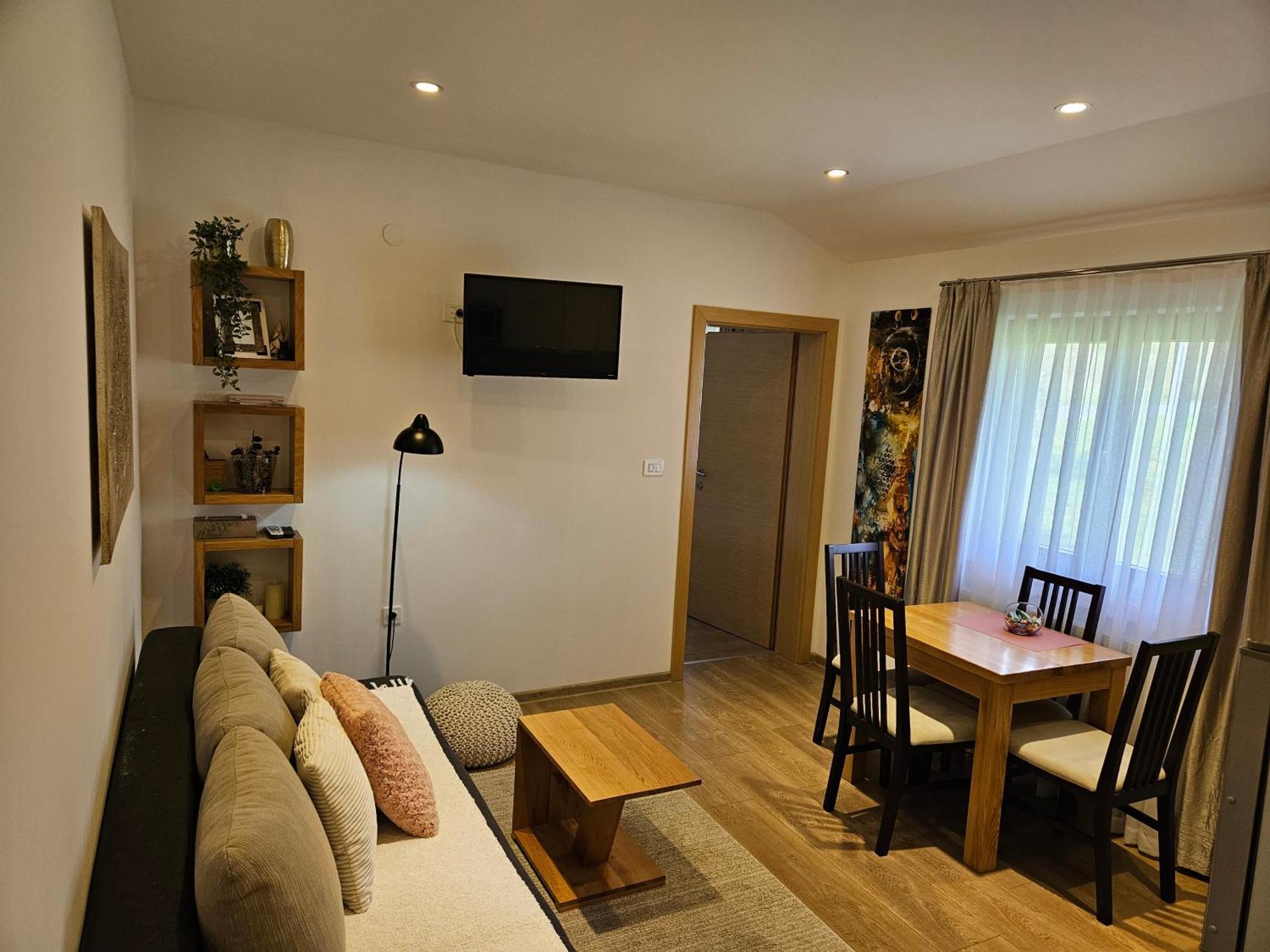 Apartments Woodnotes Licko Petrovo Selo Luaran gambar