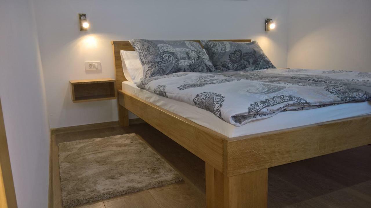 Apartments Woodnotes Licko Petrovo Selo Luaran gambar